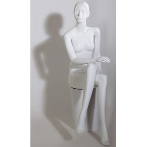 Манекен женский скульптурный, сидячий,  Высота манекена: 132 см